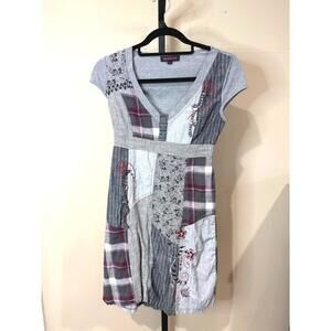 y2k Kessley Women's Patchwork V-Neck Dress with Cap Sleeves small